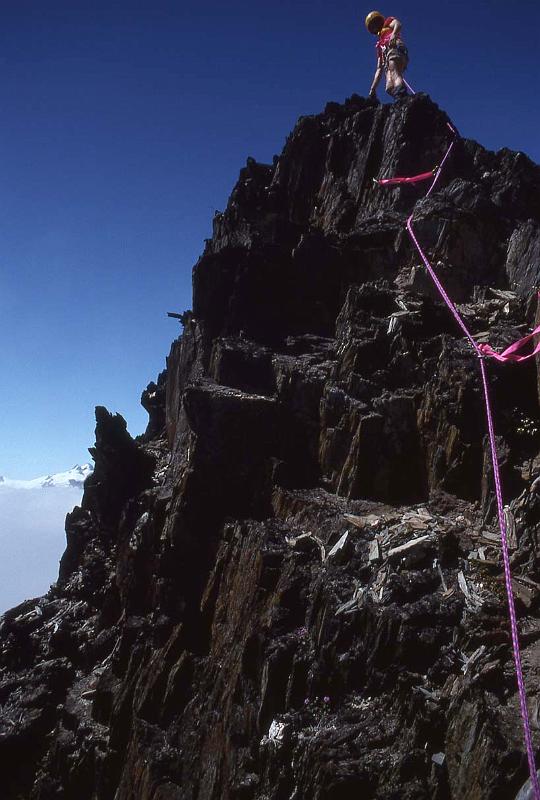 Bailey Trav 041 Aug-1989 Steve Top of Snagtooth.jpg